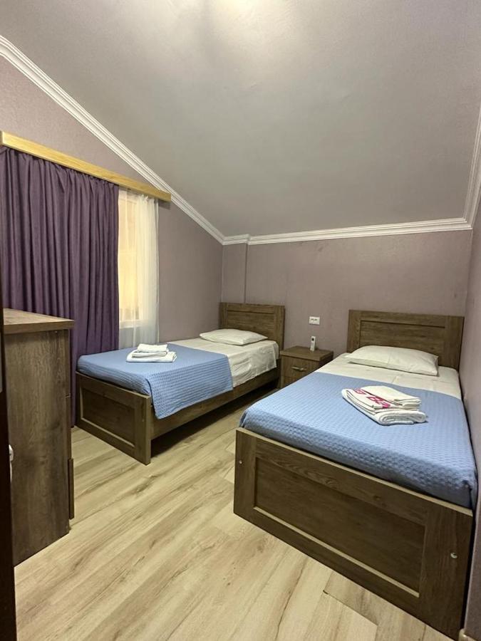 Happy House Apartment Kutaisi Bagian luar foto