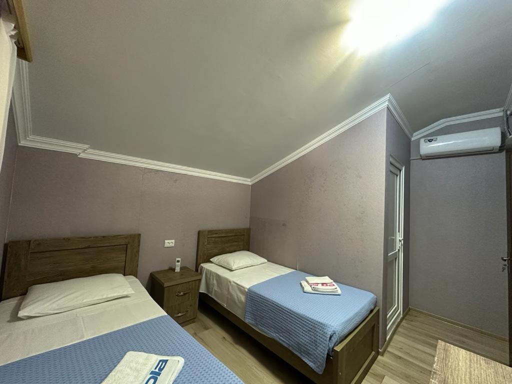 Happy House Apartment Kutaisi Bagian luar foto