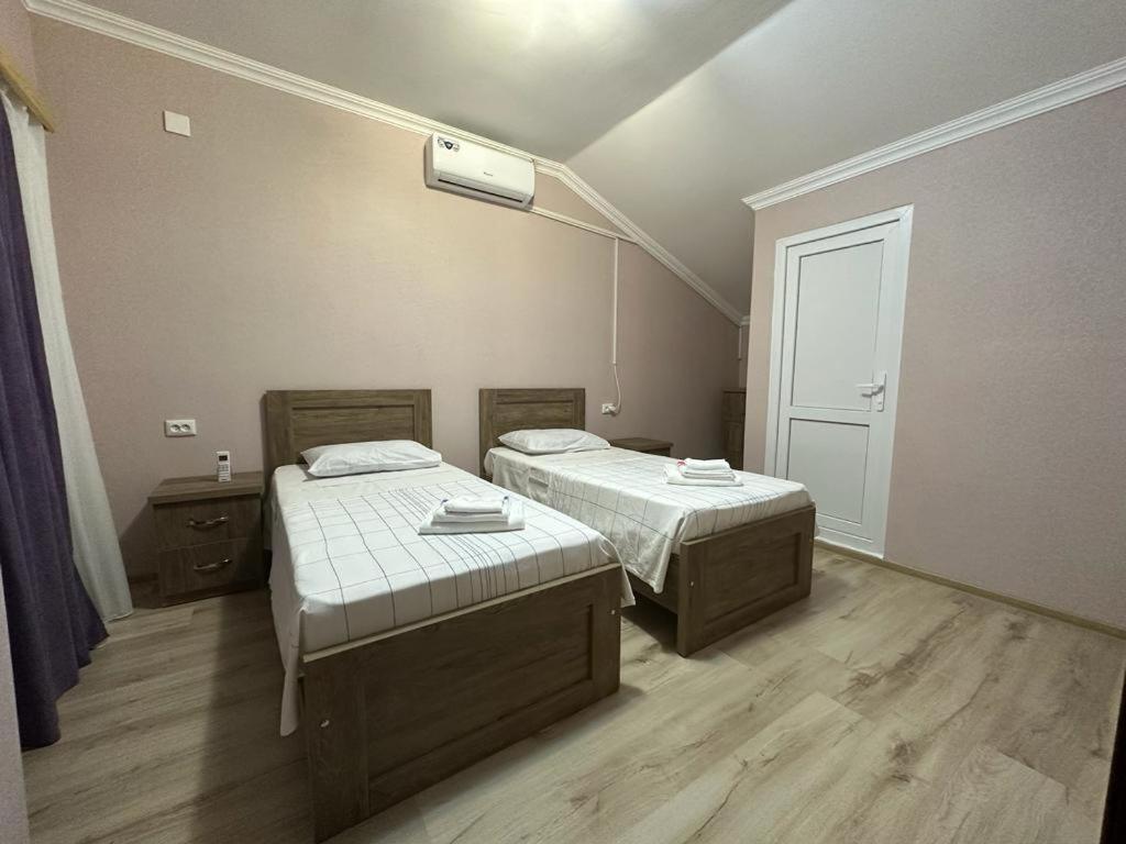 Happy House Apartment Kutaisi Bagian luar foto